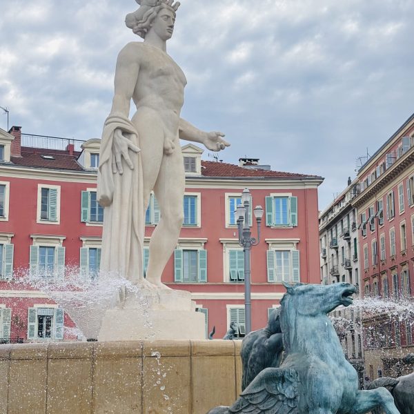 place massena visite guidée lieux d’expériences place massena visite guidée lieux d'expériences