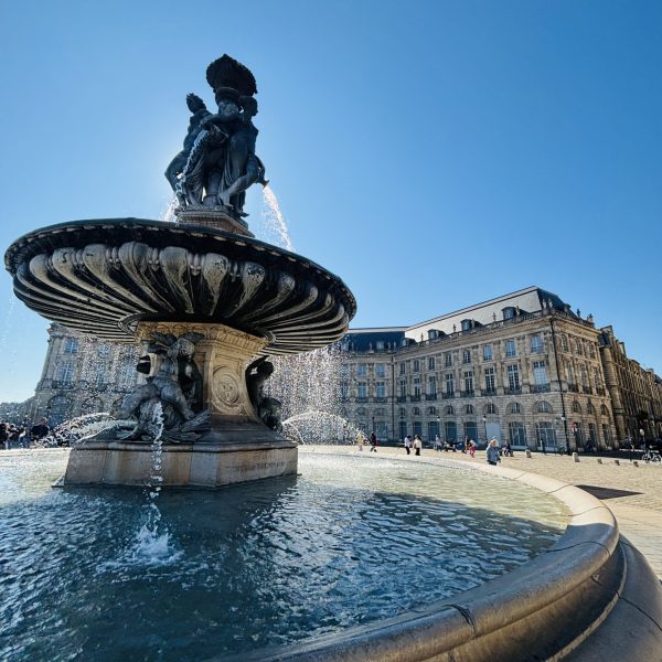 fontaine des 3 graces bdx visite guidée
